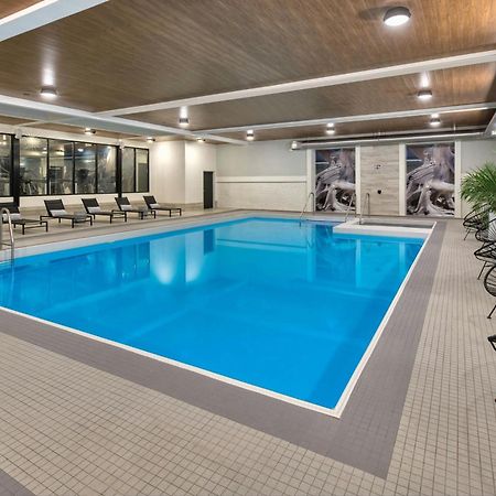 The Insignia Hotel, Sarnia, A Tribute Portfolio Hotel Екстер'єр фото