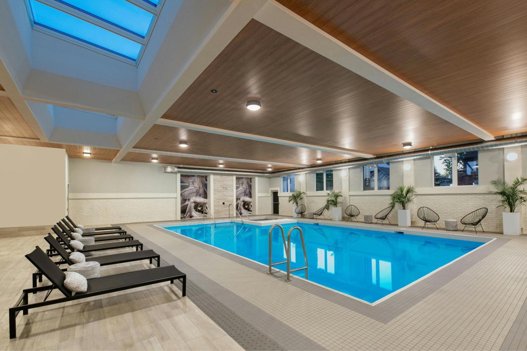 The Insignia Hotel, Sarnia, A Tribute Portfolio Hotel Екстер'єр фото