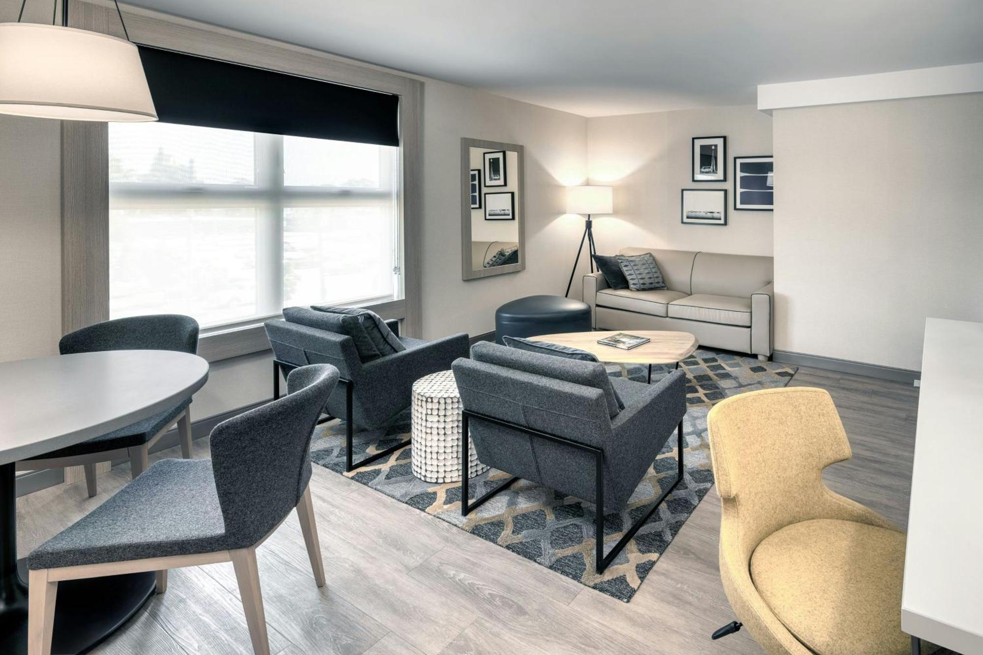 The Insignia Hotel, Sarnia, A Tribute Portfolio Hotel Екстер'єр фото